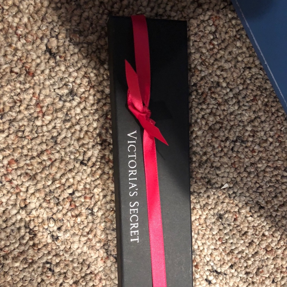 New in box Victoria’s Secret Bracelet
